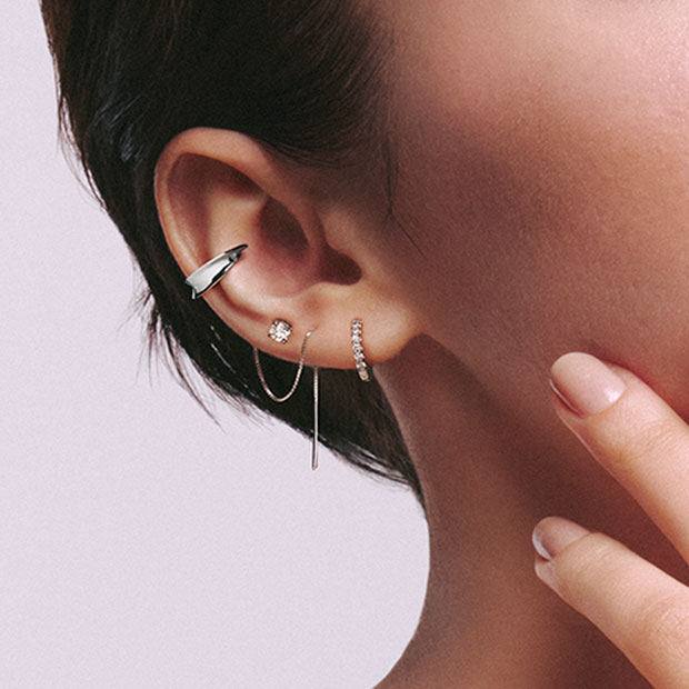 スタージュエリーブラックダイヤ CLICK HOOP PIERCED (SS) BLACK DIAMOND CLICK HOOP PIERCED EARRING(S)(2ZP1631)K18