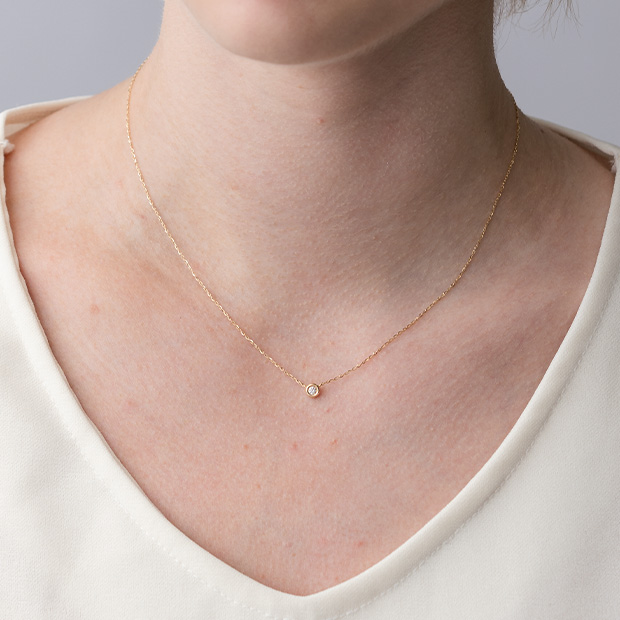 DIAMOND NECKLACE