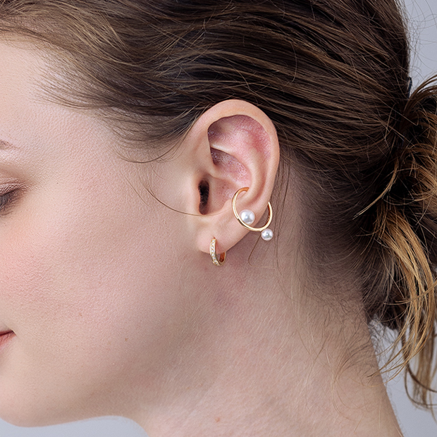 PEARL EAR CUFF