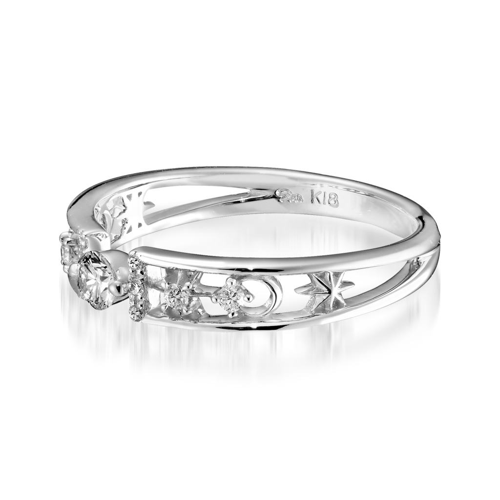 DIAMOND RING