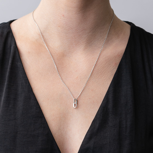 DIAMOND S LINKS