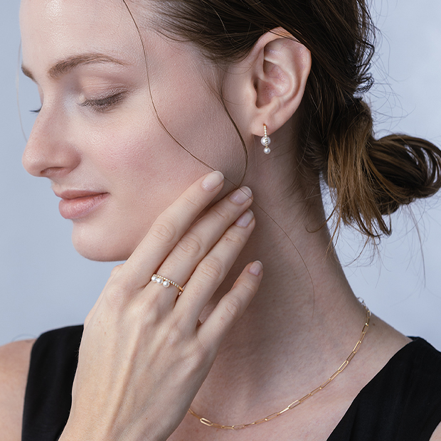 DIAMOND & BABY AKOYA RING
